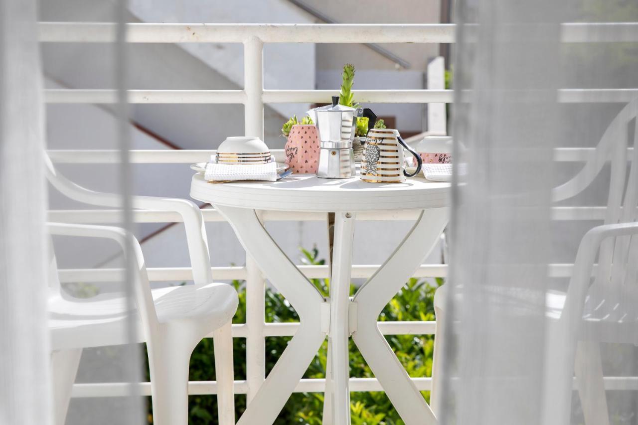 Apartment Dolly Completely Renovated 2023 Rovigno Esterno foto