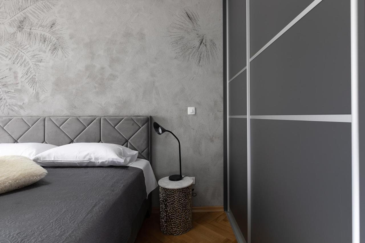 Apartment Dolly Completely Renovated 2023 Rovigno Esterno foto